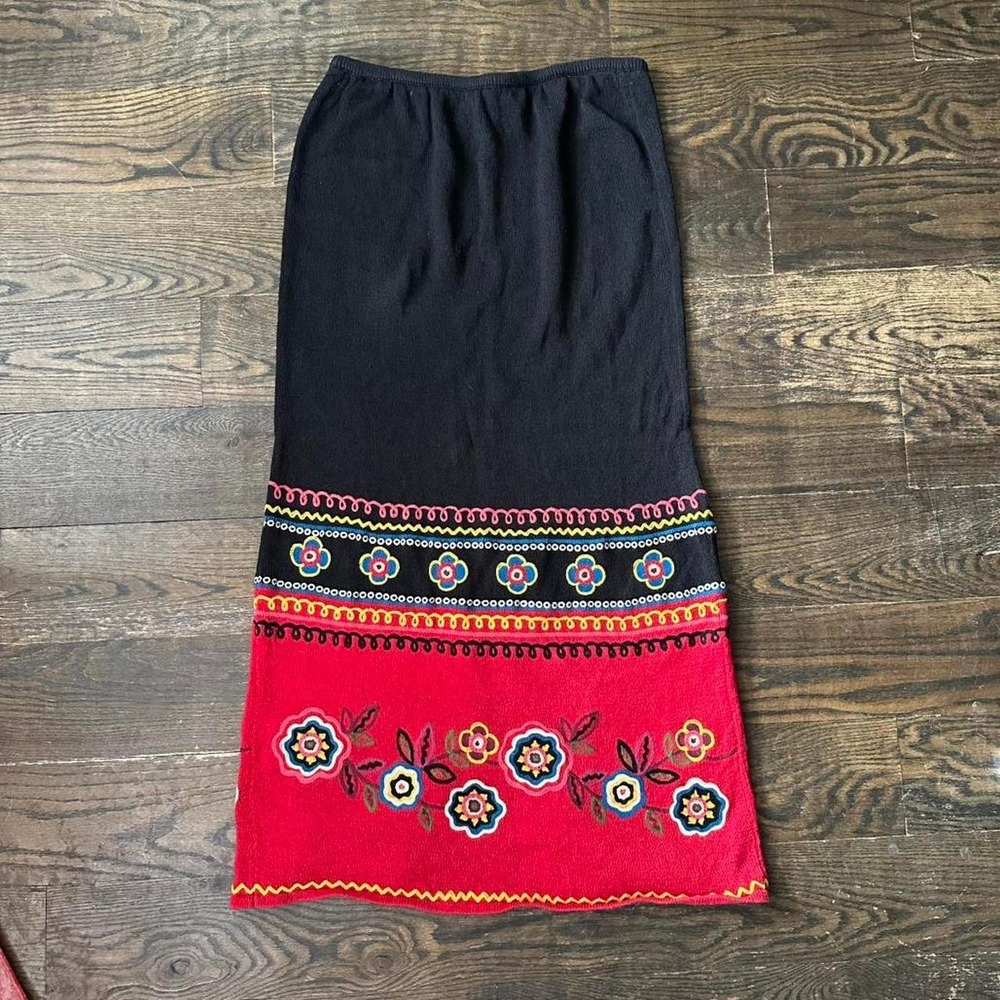Double D Ranch Knitted Embroidered Maxi Skirt Red and Black Floral - Picture 5 of 5